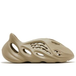 adidas Yeezy Foam RNR